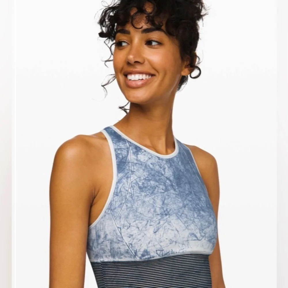 Womens Lululemon Ebb to Train Bra size 4